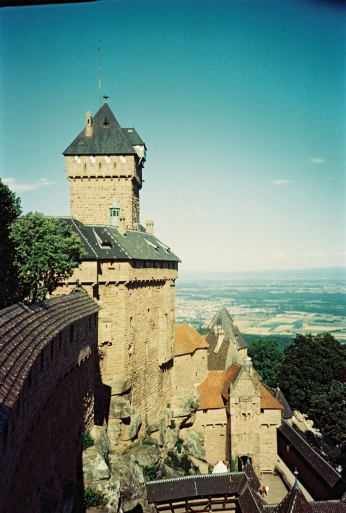 Vue depuis les hauteurs du château du Haut-Koenigsbourg